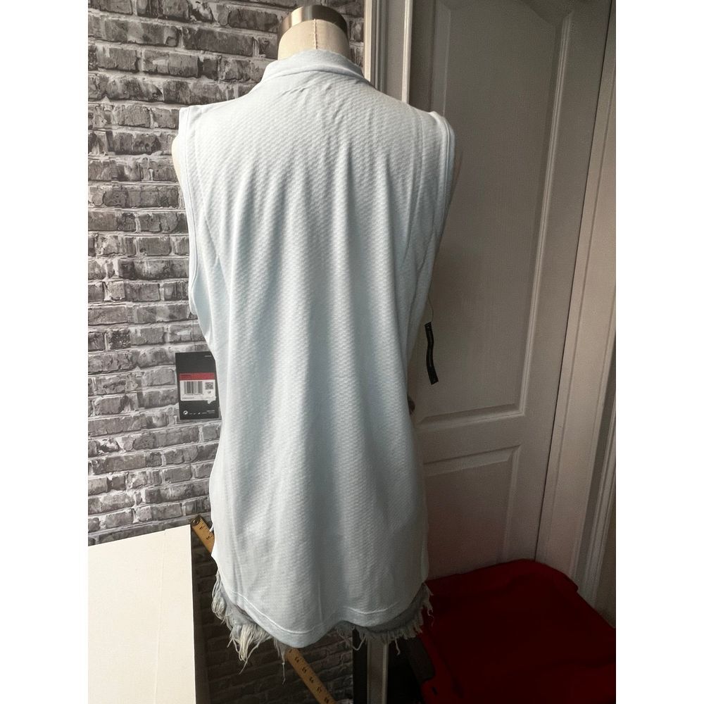 Nike sleeveless shirts - Picture 6 of 9